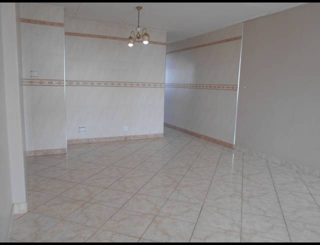 2 BEDROOM APARTMENT TO LET IN SOUTH BEACH